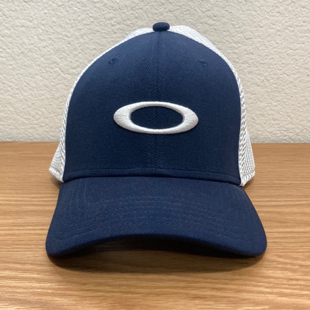 Oakley - Golf hats